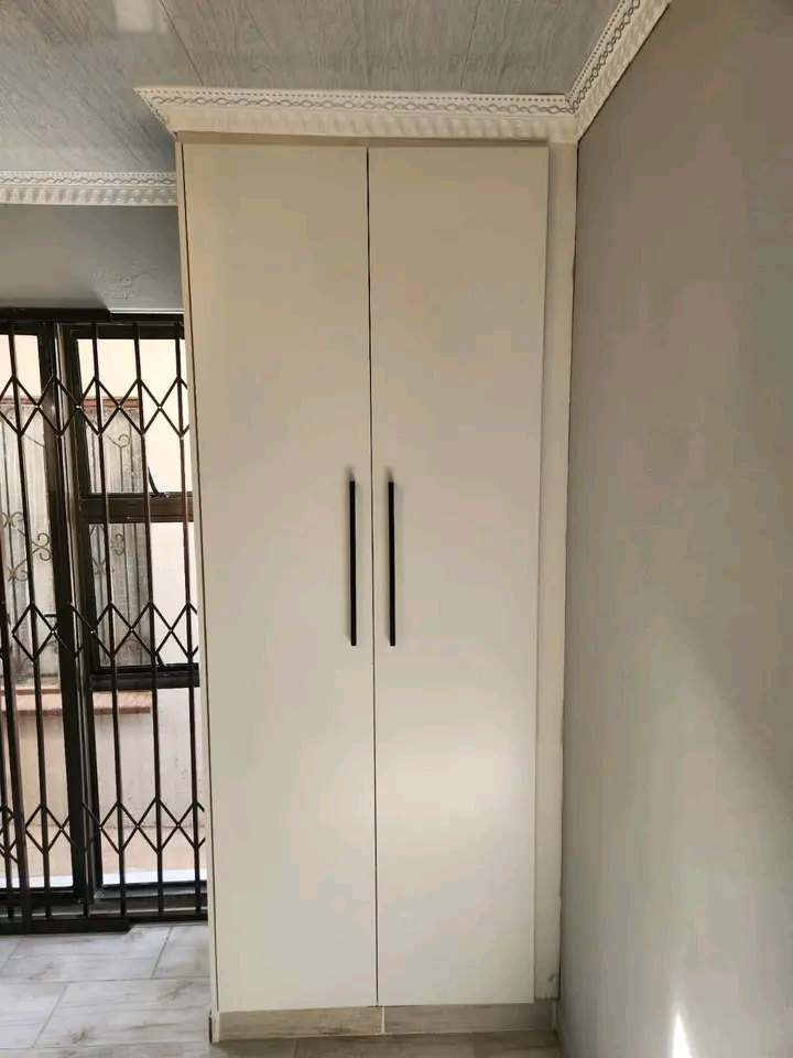 Big ensuite available immediately in gardens   in Dobsonville