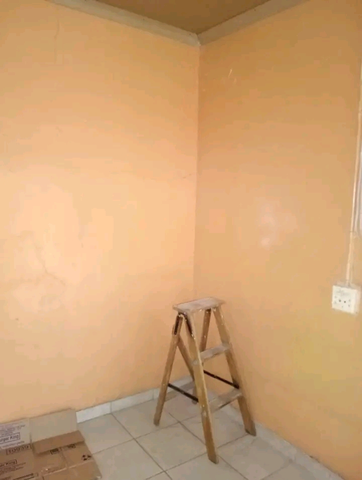 Standard room available at  tsoaing street ex  in Chiawelo