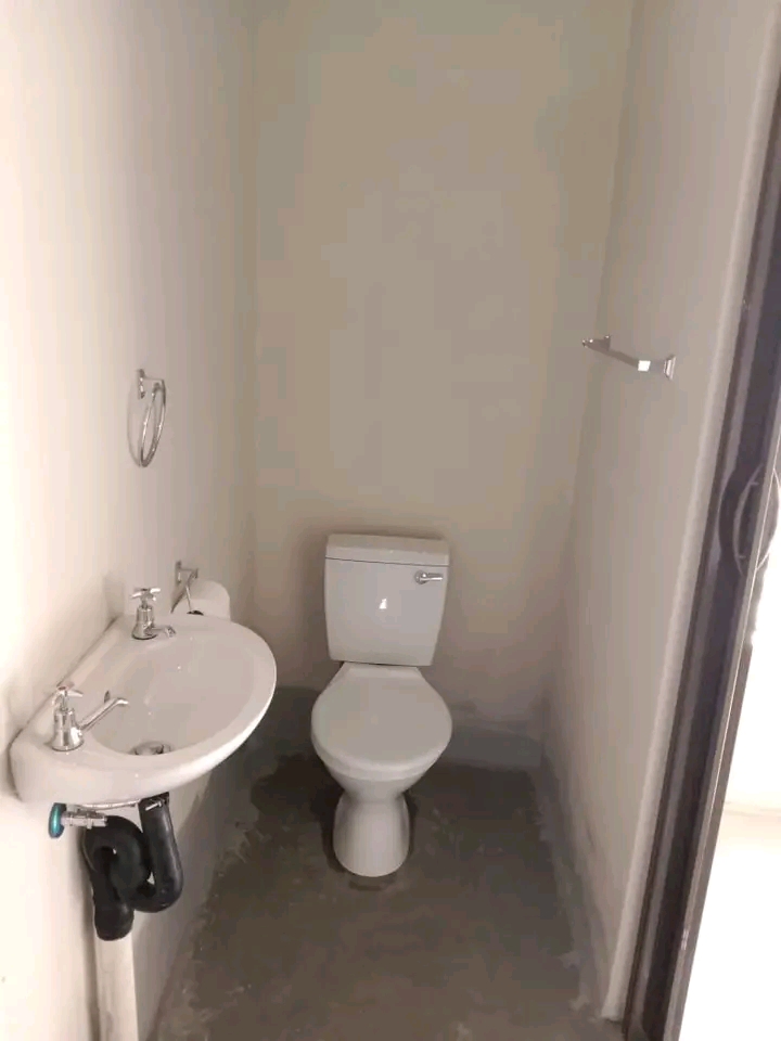 2 bedroom cottage to rent in essex street. th  in Kensington
