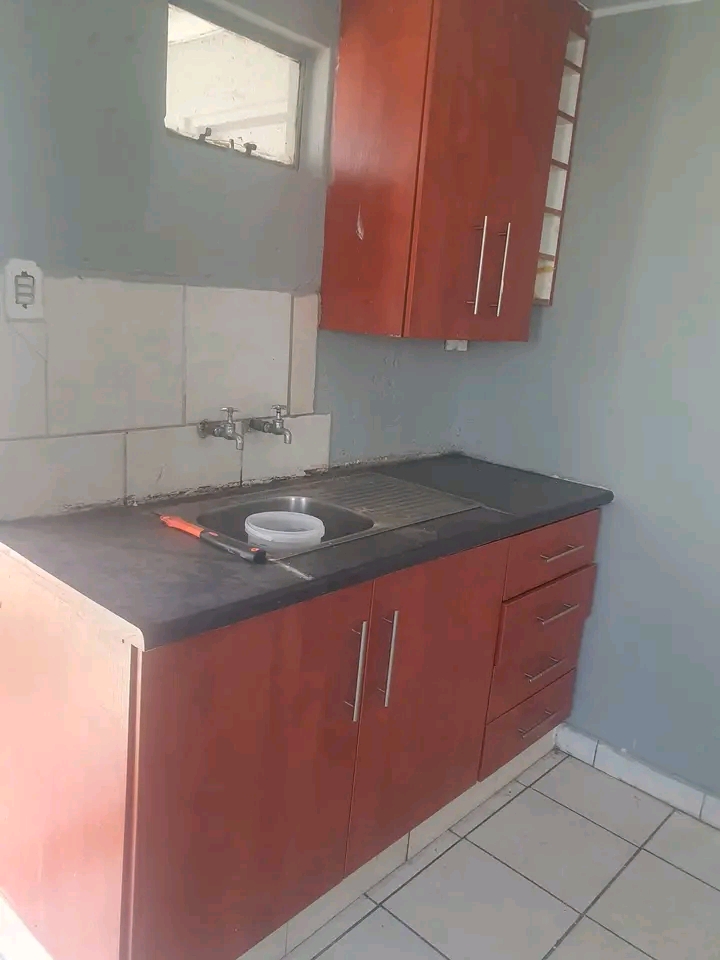 2 bedroom cottage available immediately at ex  in Ebony Park