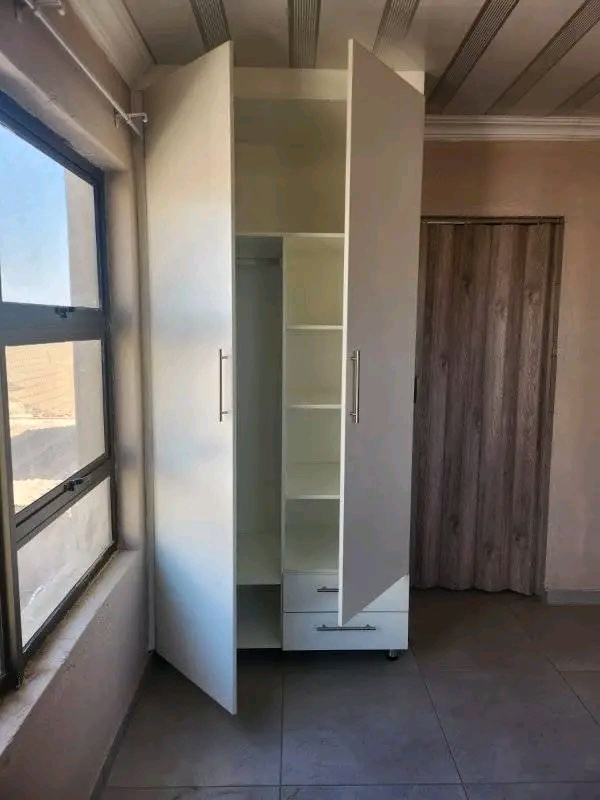 Teanong(near swazi inn) bachelor room availab  in Tembisa