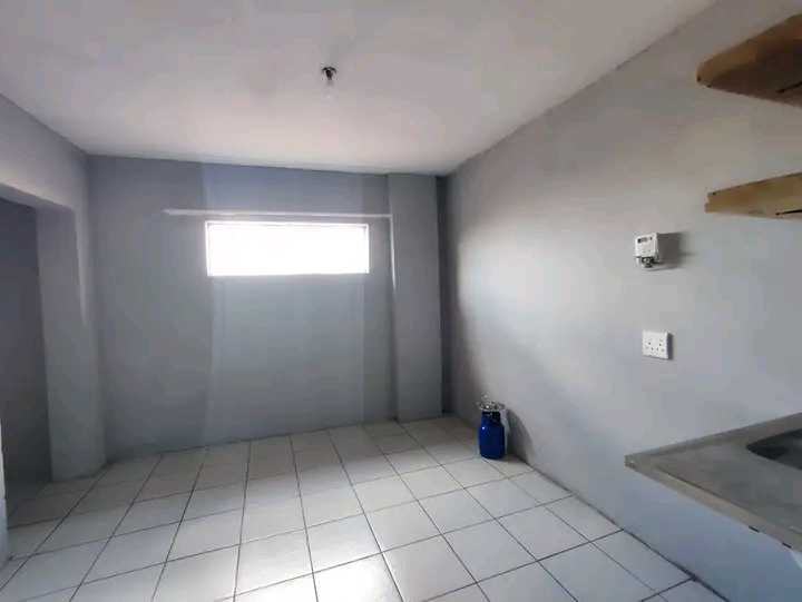 Rooms available month end july in ext 22. the  in Kaalfontein