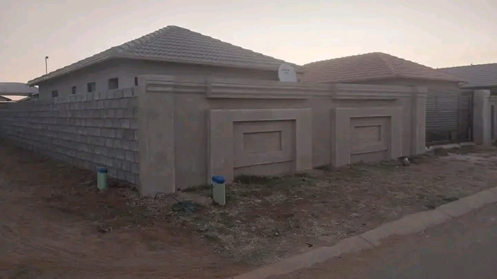 🏡house to rent available immediately 🏡   in Dawn City