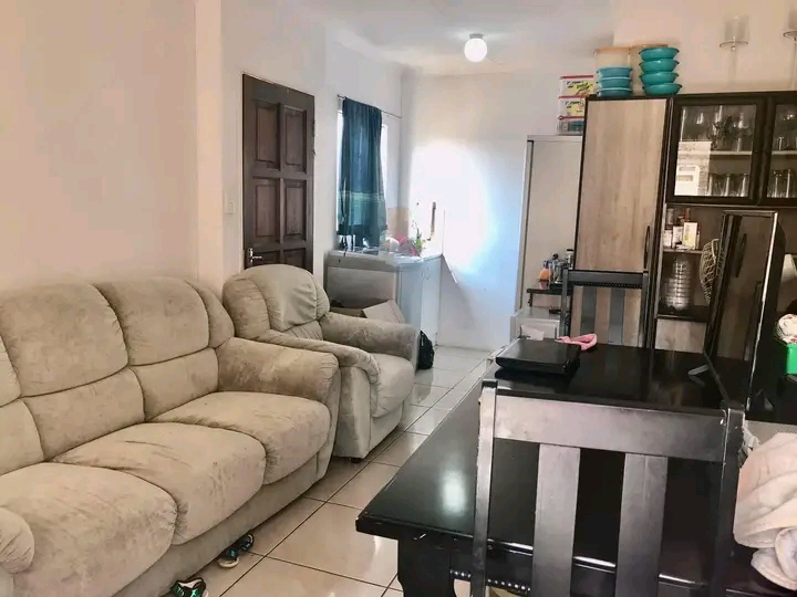 2 bedroom house to rent in ext 10.
available  in Cosmo City
