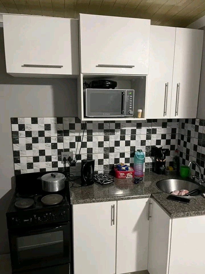 Open-plan cottage for rent

**location:** b  in Birch Acres