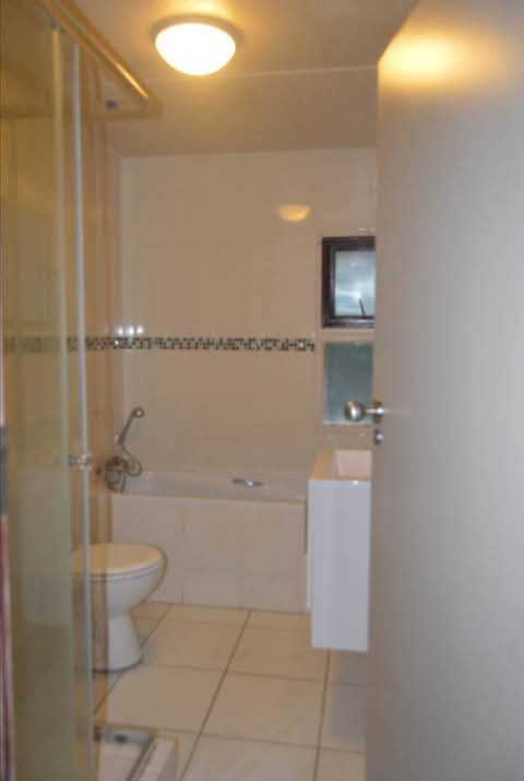 2 bedroom 1 bathroom apartment in (sandton)
  in Bryanston