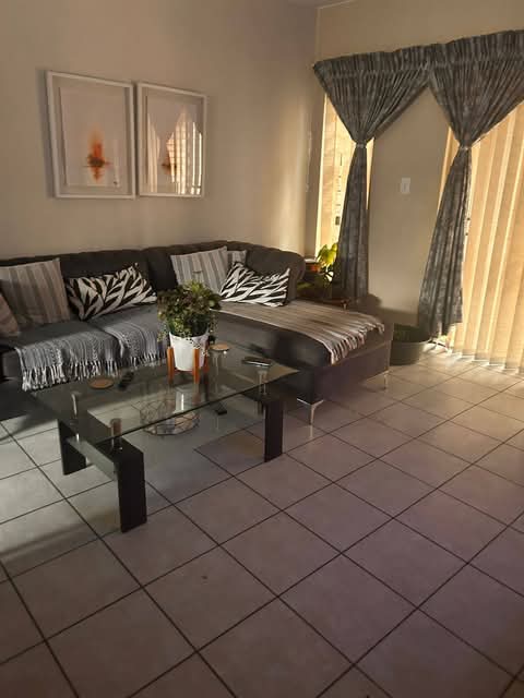 A beautiful, neat, well maintained 2 bed 1 ba  in Northriding