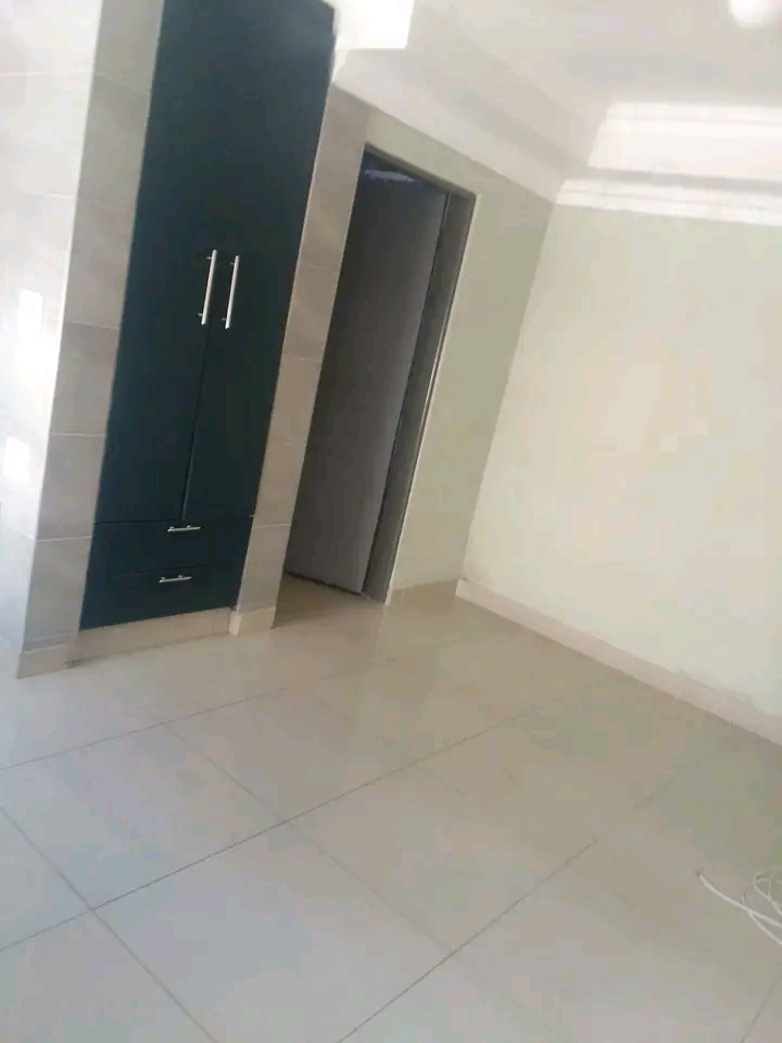 Bachelor flat available for rental next thuto  in Rockville