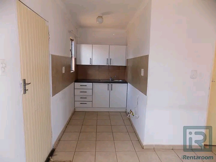 3 bedroom standalone house available immediat  in Protea Glen