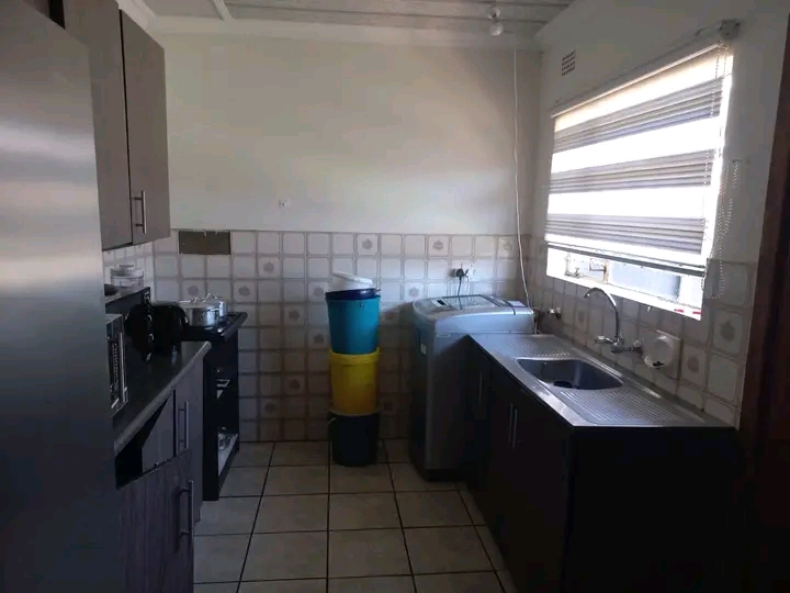 House to rent, available immediately

are:   in Vosloorus
