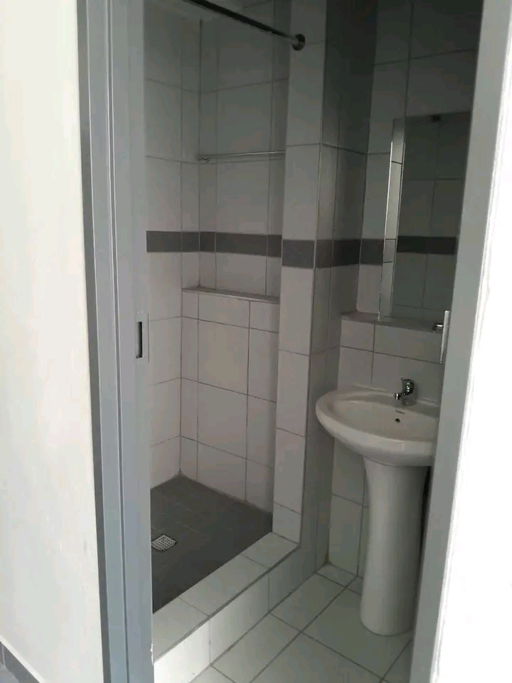 Bachelors ,1bed& 2bedroom apartments availabl  in Johannesburg