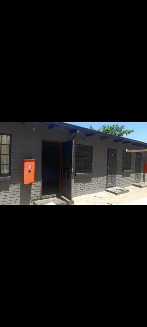 Looking for a clean and safe room to rent?wel  in Kempton Park