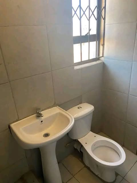 Outside room to rent near town for r2,000
yo  in Vanderbijlpark