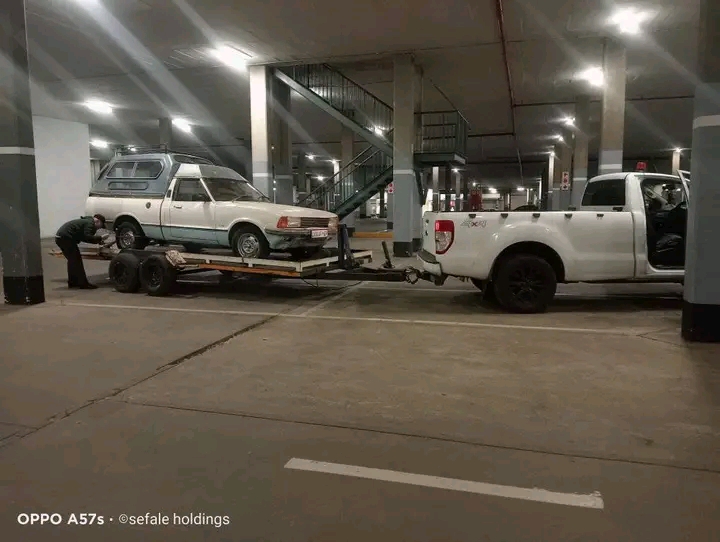 Available for hire local around joburg and lo  in Johannesburg