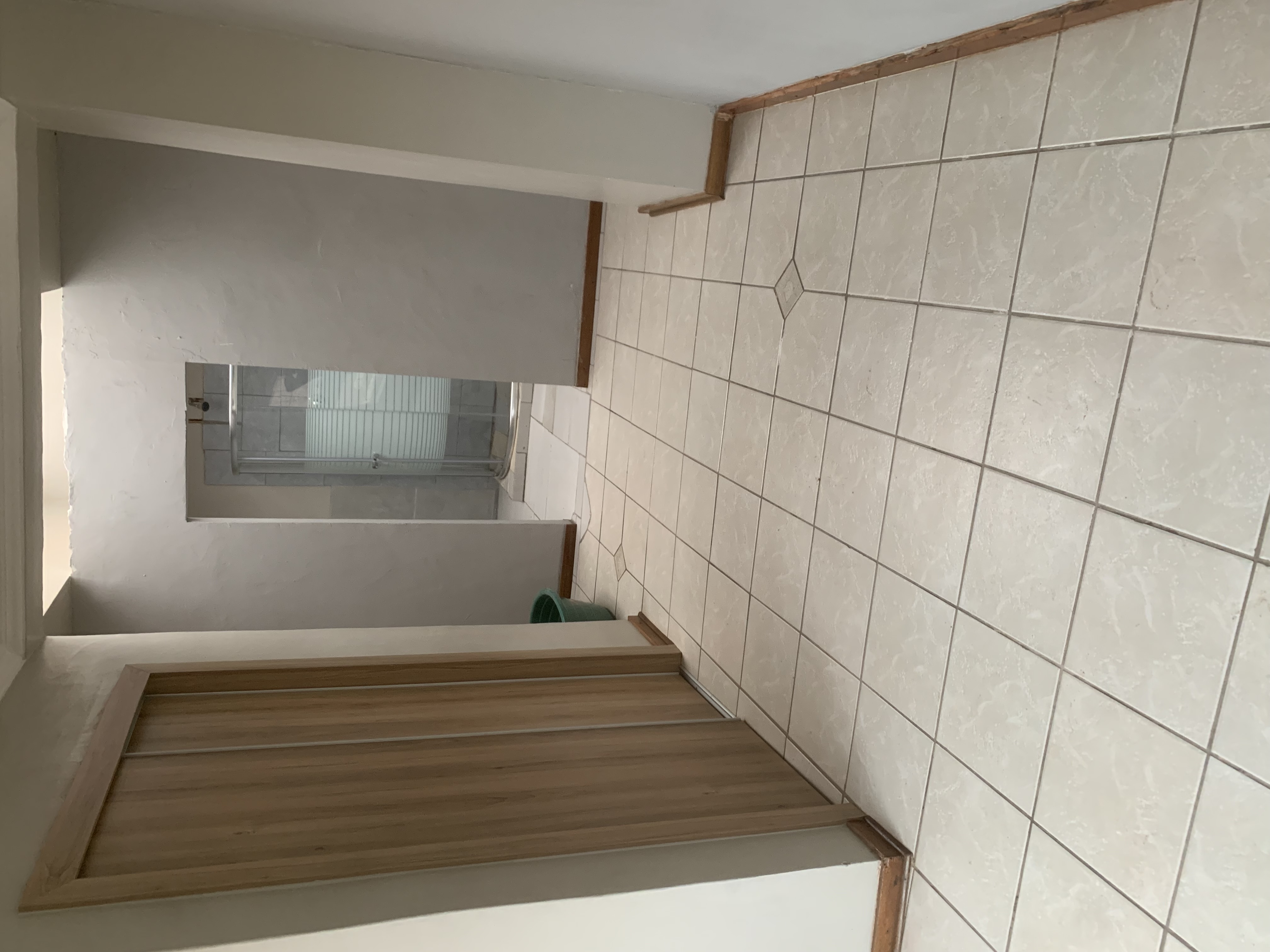 2 bedroom cottage available in east having to  in Primrose