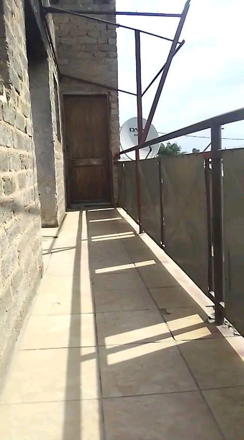Room to rent r1200 phase two juskei whatsapp   in Braamfischer