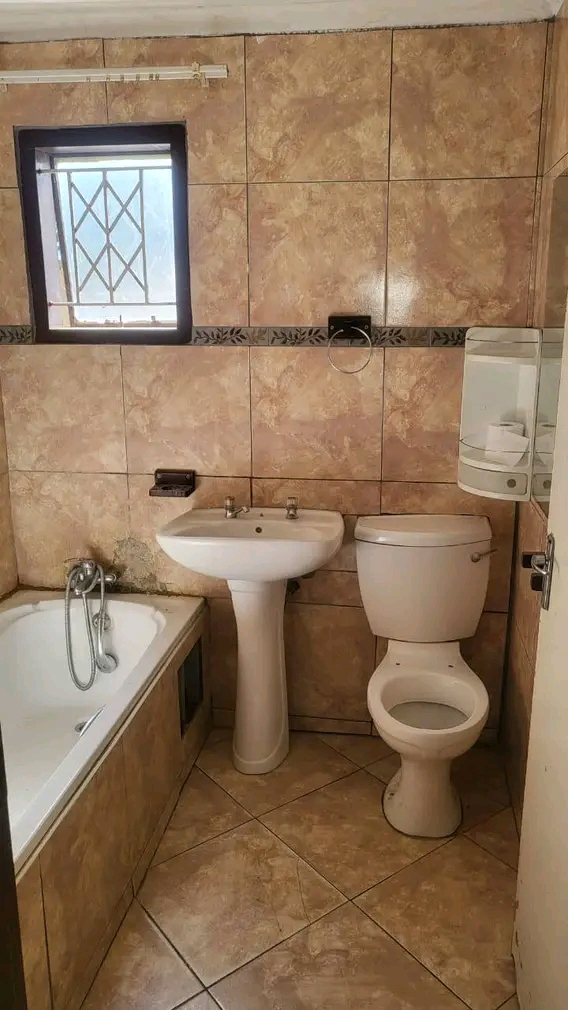 3 bedroom house in ext 0, rent r6400. deposit  in Cosmo City