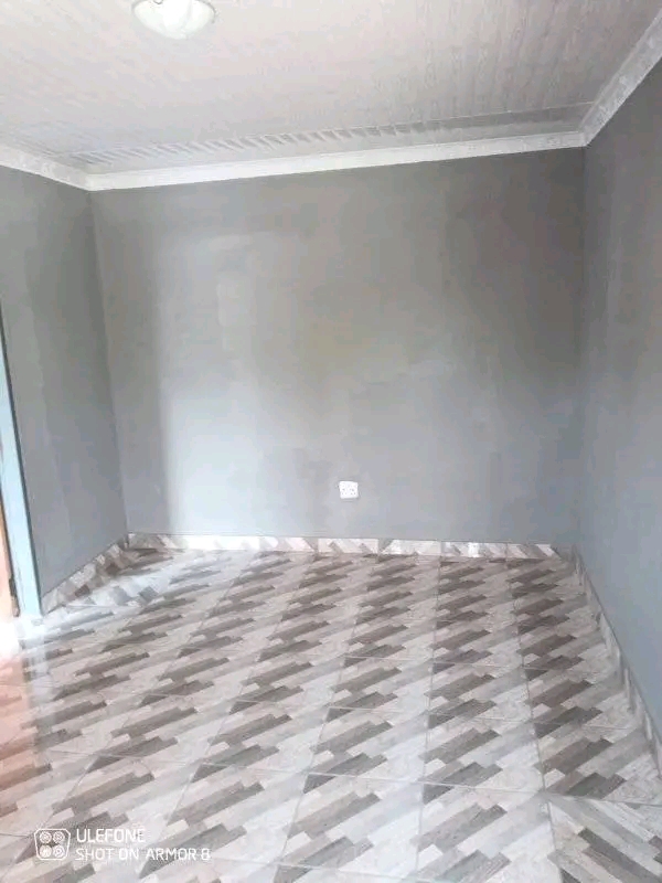 1 bedroom cottage to let. comes with kitchen   in Birch Acres
