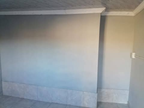 2 rooms to rent at motswaledi sowe2 between b  in Diepkloof