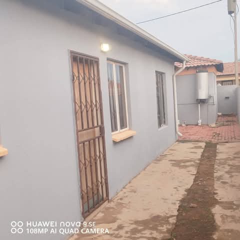 3 bedroom house for rent
features:
- 3 bedr  in Windmill Park