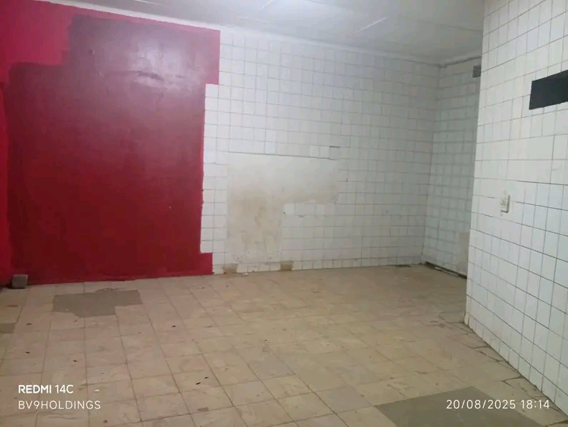 A 88.16 m² secured shop to let at soweto  
  in Zola