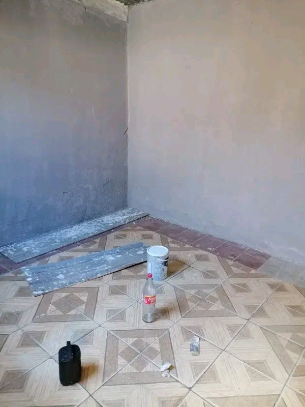 Room available at ext police station side ma9  in Ivory Park