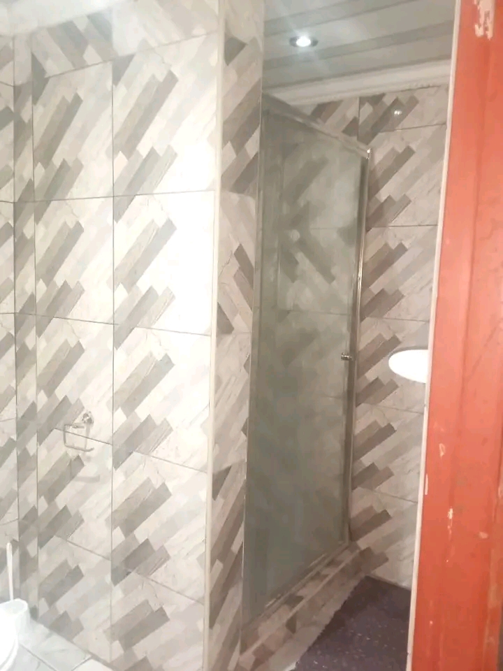Room to rent in ext 7 next to flat s and golf  in Eldorado Park