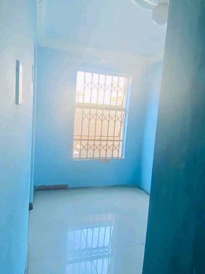 Bachelors room available for rent in r3200
*  in Ebony Park