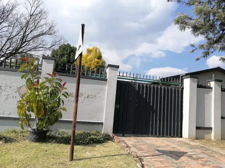 *new rentals ‼️
*available immediately �  in Birchleigh North