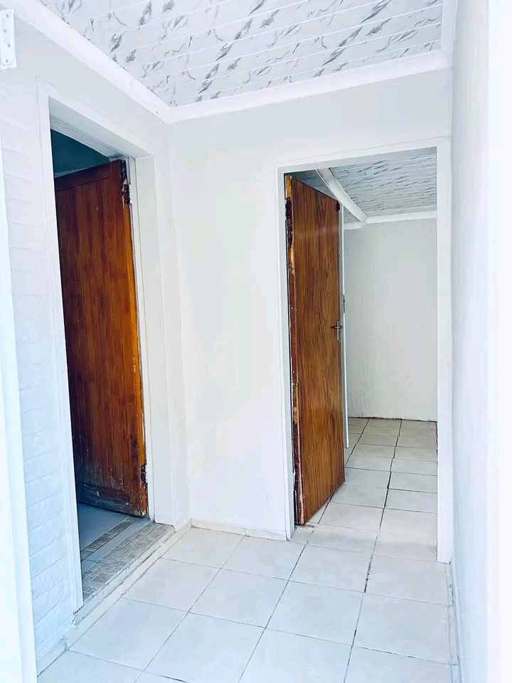 1 big bedroom cottage and 1 bathroom available now for in Lyndhurst