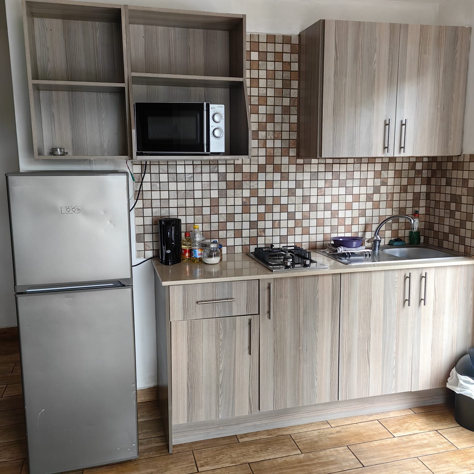  long term

50 galena offers comfortably fu  in roodepoort
