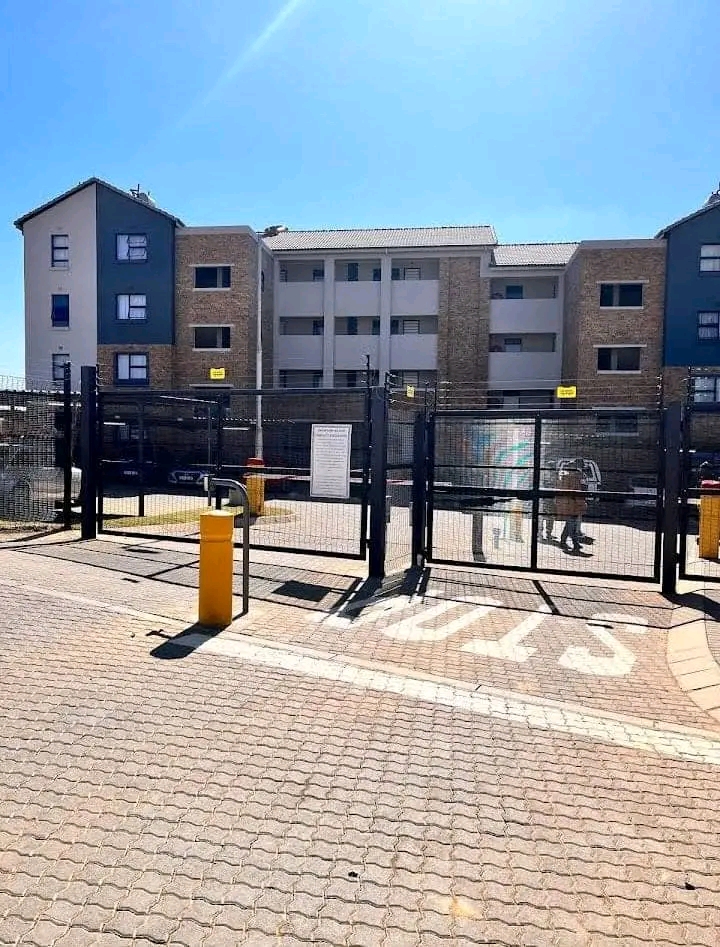 2 bedroom apartment available month end june   in Clayville
