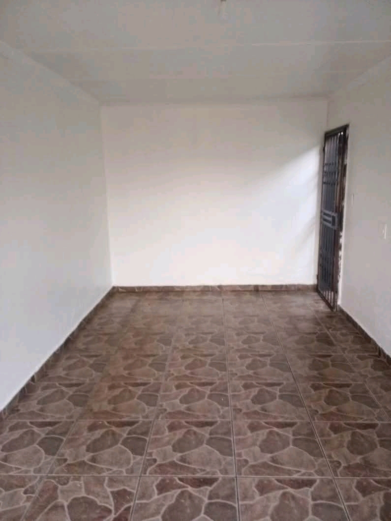 Secured garage room to rent  at dobsonville e  in Dobsonville
