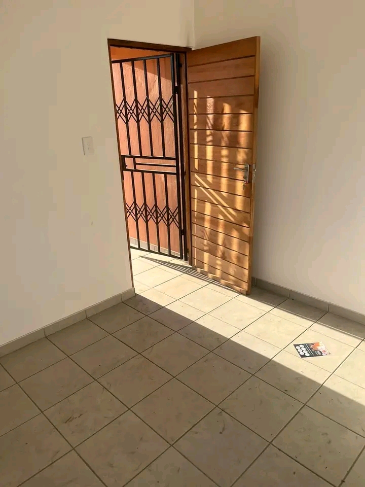 🎉🎉newly built house available for renta  in Windmill Park