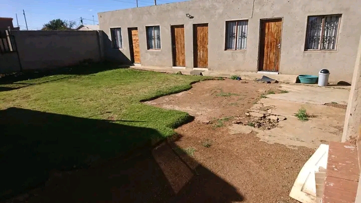 Room is available for 600..the room is at ext  in Orange Farm