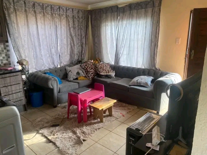 2 bedroom house available to rent at ext 27.   in Protea Glen