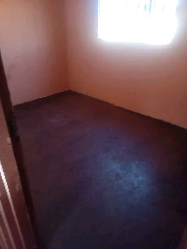 Rdp for rental at sonwabo not far to robots a  in Katlehong