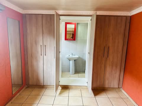 Bachelor available from the 1st of march. ext  in Vosloorus