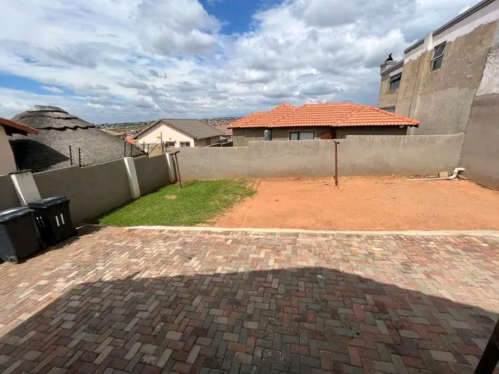 2 bedroom standalone available in ext 10 
re  in Cosmo City