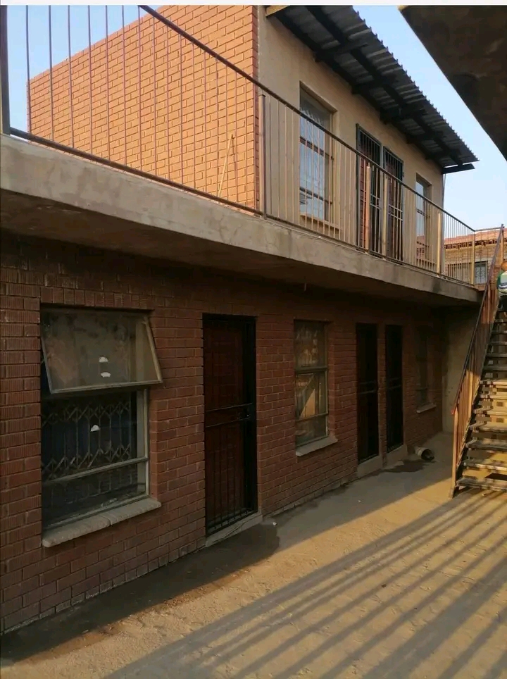 Room to rent available at riverside
between   in Ivory Park