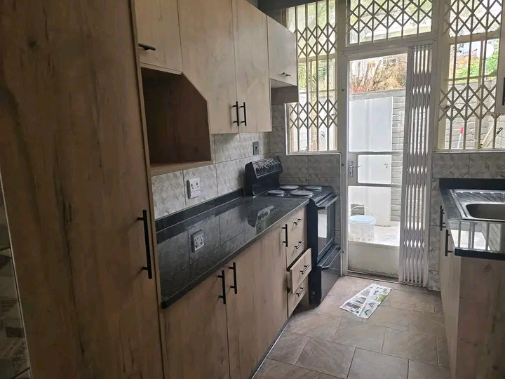 Townhouse available for rent,very secure comp  in Florida