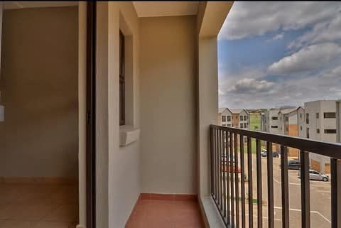 Room available immediately for rental ext 8
  in Cosmo City