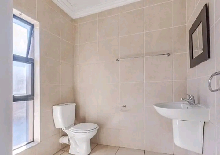 3 bedroom and 3 bathroom duplex in sandown
  in Sandton