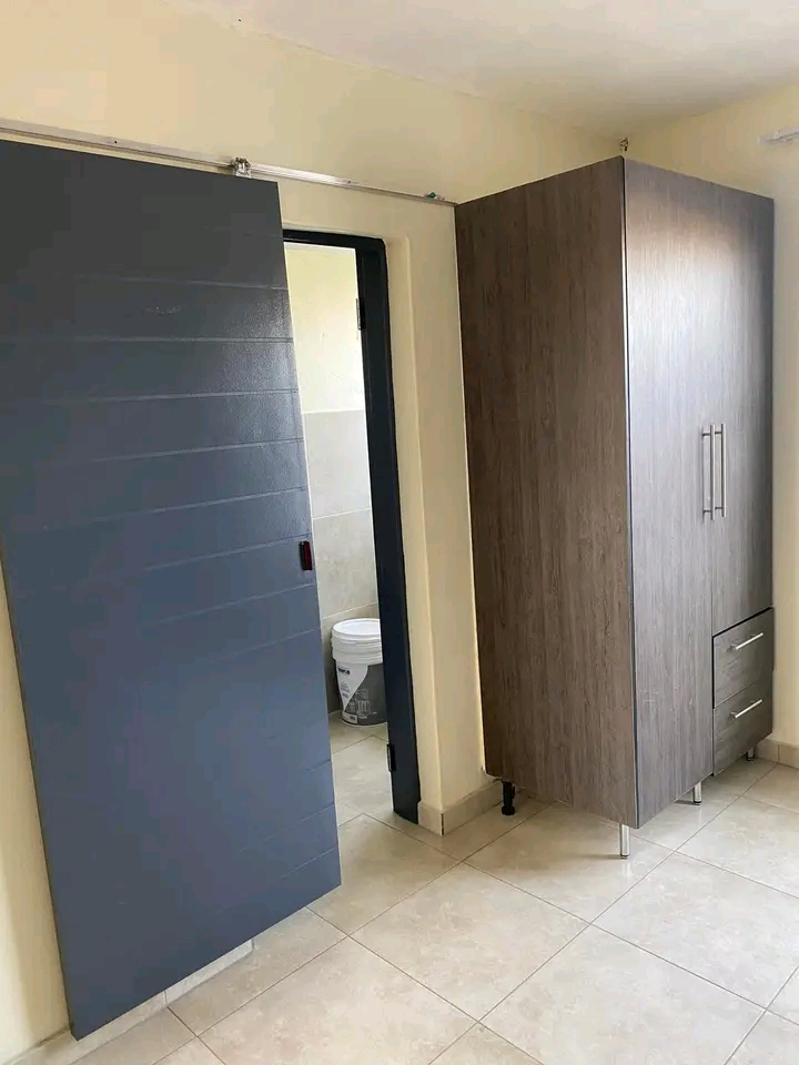 New bachelor units in villa liza available 1   in Boksburg