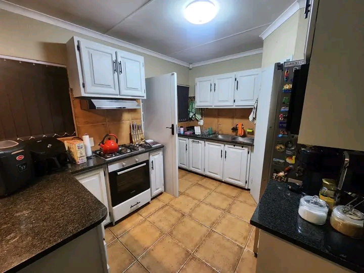 Celtisdal, centurion rental

come and relax  in Centurion