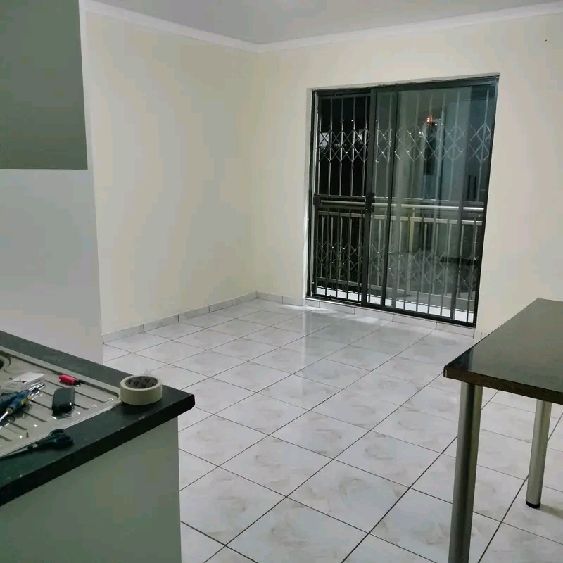 Cottage available from 1 march at ext 7 saraj  in Cosmo City