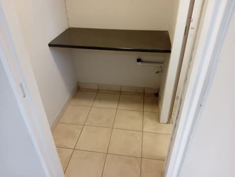1 bedroom flat to rent max 3 people 
highris  in Berea