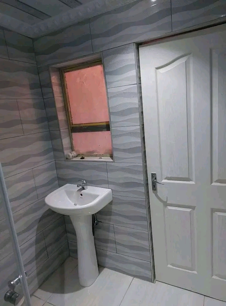 Bachelor room available from month end @ ext   in Naturena