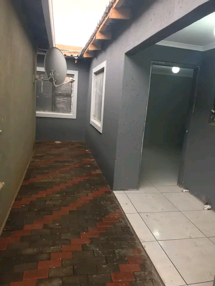 En-suite rooms available for rental at ext 20  in Protea Glen