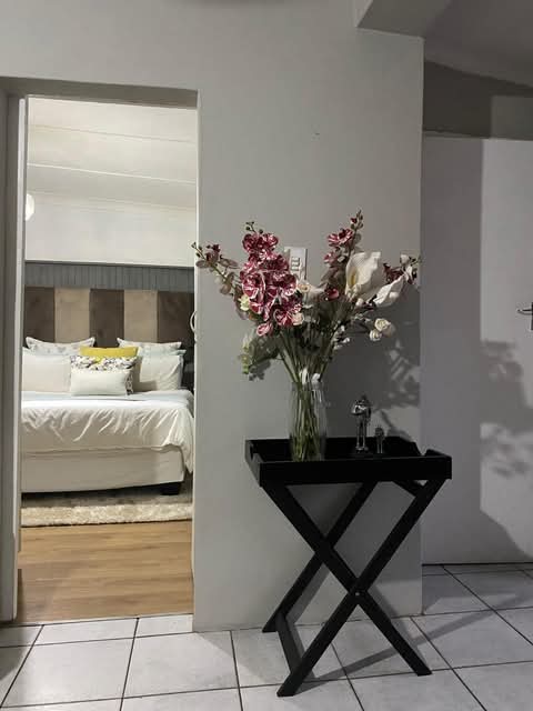 3 bedroom house with fitted kitchenette with   in Rabie ridge
